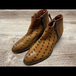 Kanna All Leather Ankle Booties Women’s Size 5